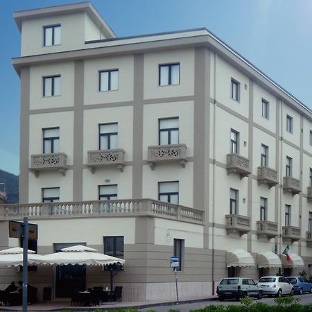 Hotel Vittoria Sapri Eksteriør billede
