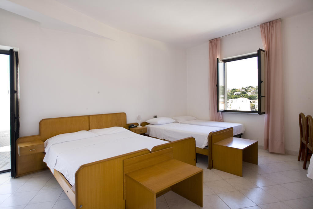 Hotel Vittoria Sapri Værelse billede
